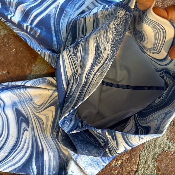 Carbon38 Marble Swirl Blue & White High-Waisted High Rise Workout Leggings Small - Picture 10 of 16